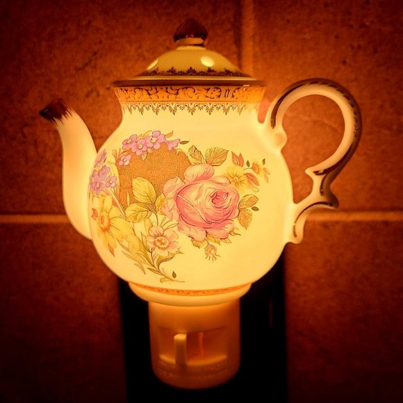 COPY - Porcelain Teapot  Night Light - Picture 3 of 3
